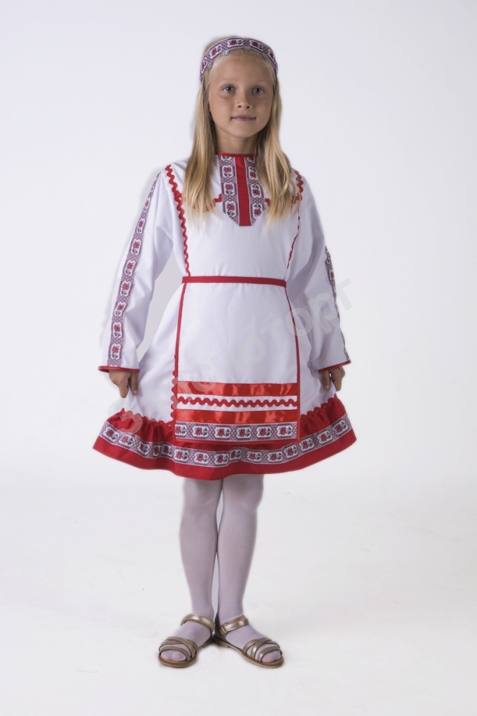 Марийский национальный костюм девочка (Россия)